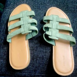 Forever 21. Light Olive flat slide sandal